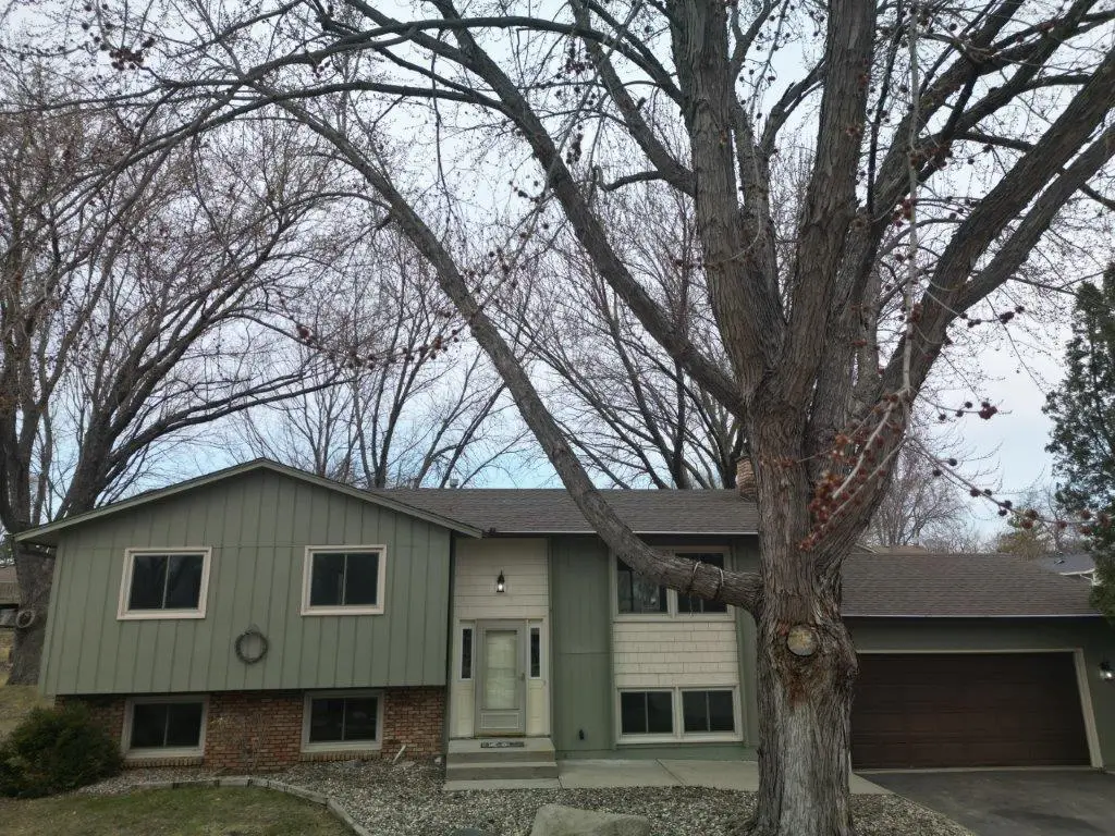 242 Stephen Court, Chaska, MN 55318 - #1