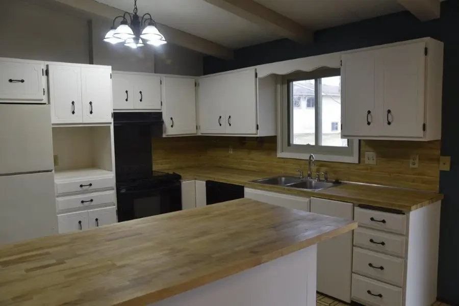 242 Stephen Court, Chaska, MN 55318 - #3