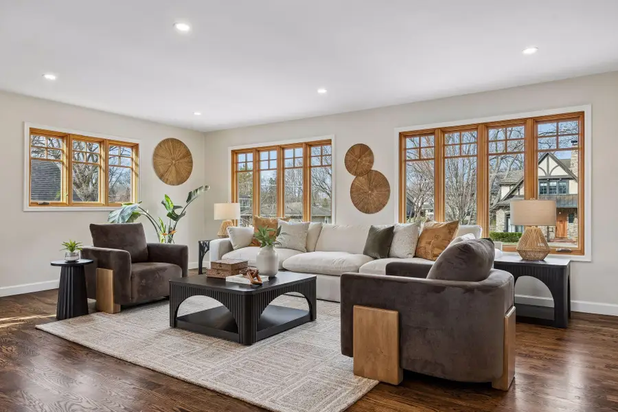 4011 Grimes Avenue S, Edina, MN 55416 - #3