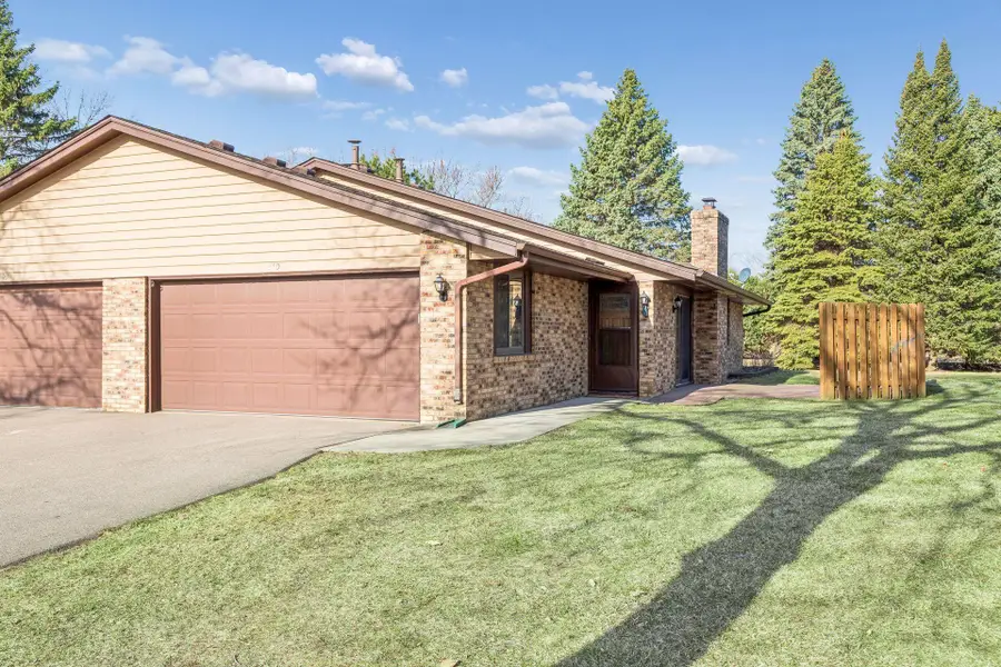 7101 Robinwood, Woodbury, MN 55125 - #2