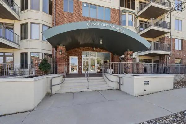 5275 Grandview Square #3401, Edina, MN 55436