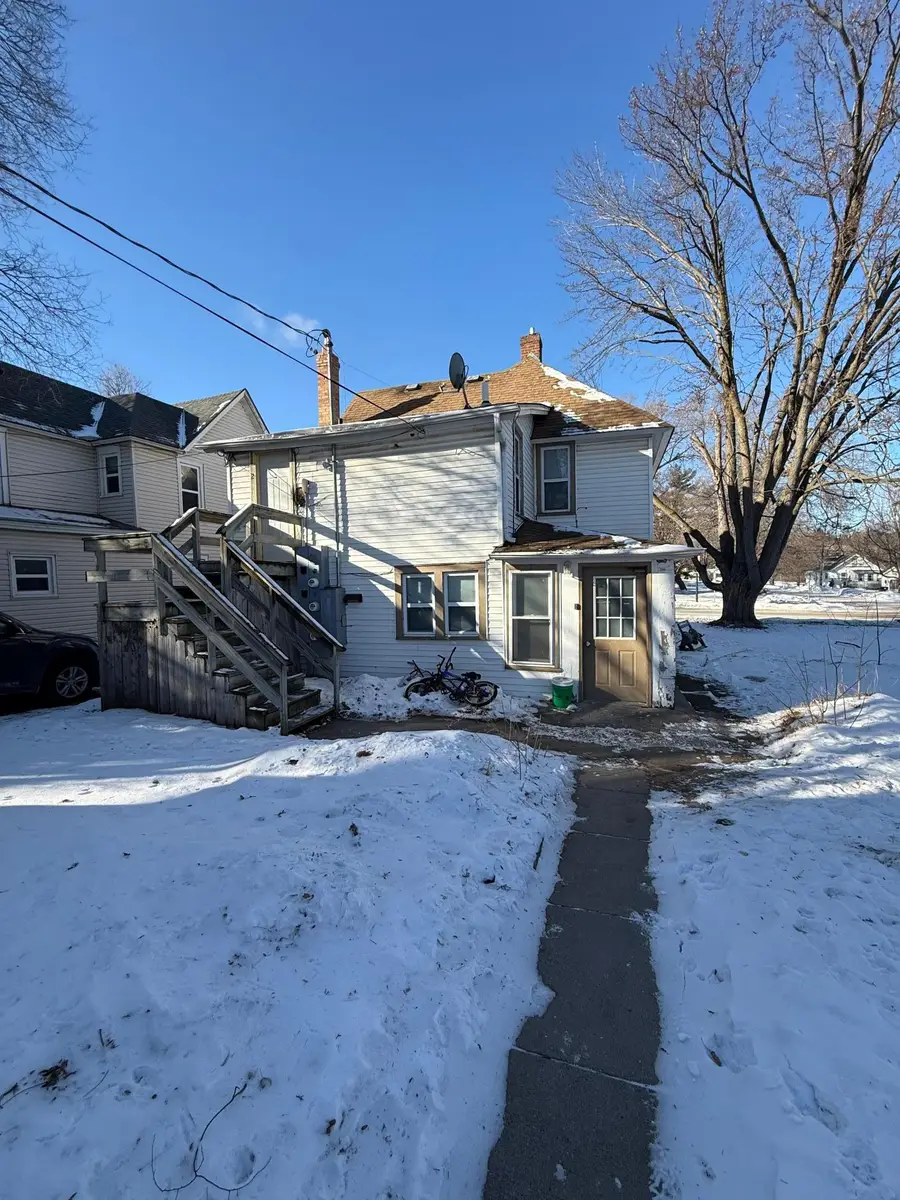 681 Old Highway 8 Nw, Saint Paul, MN 55112 - #3