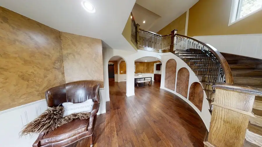 1209 Lewis Avenue Sw, Hutchinson, MN 55350 - #3