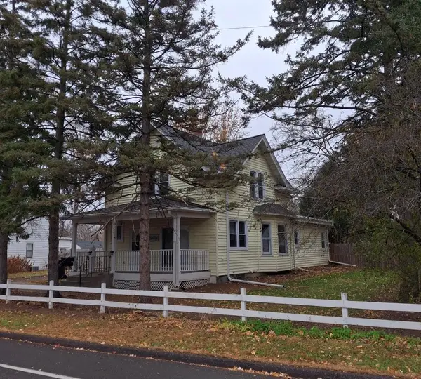 812 Mcknight Road N, Saint Paul, MN 55119