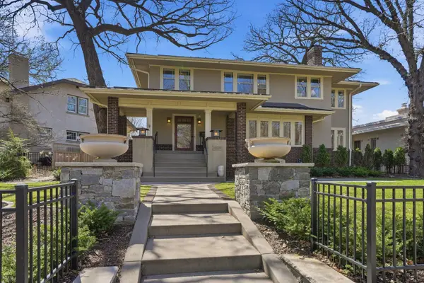 2200 Kenwood Parkway, Minneapolis, MN 55405