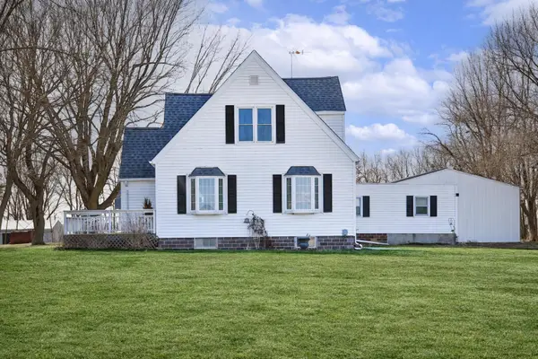 42365 150th Street, Waseca, MN 56093