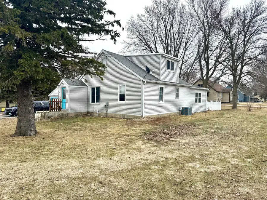 607 Main Street, Hartland, MN 56042 - #2