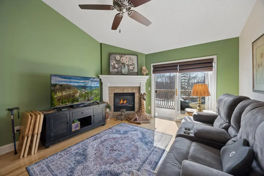 678 86th Lane Nw, Coon Rapids, MN 55433 - #2