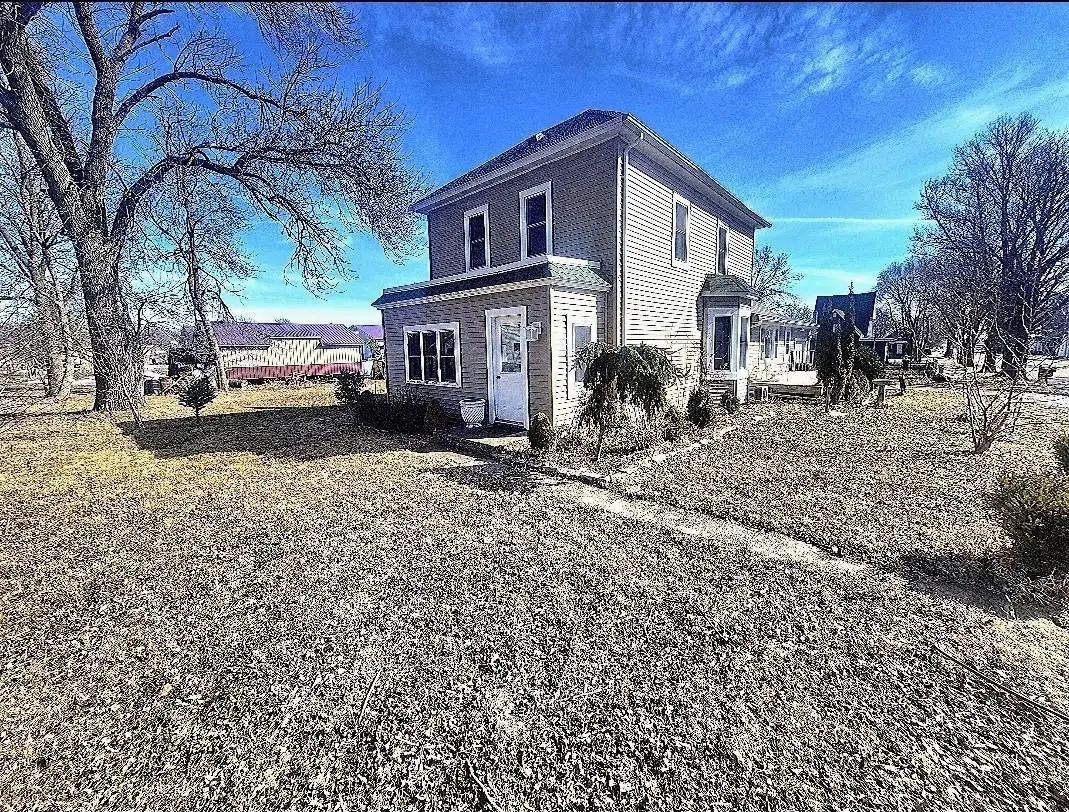 110 Mill Street W, Winthrop, MN 55396 - #1