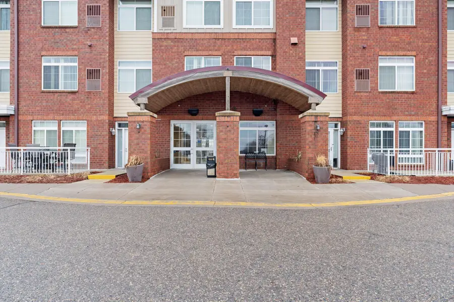 649 Old Highway 8 Nw #227, New Brighton, MN 55112 - #2
