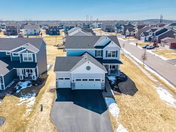 10028 190th Lane Nw, Elk River, MN 55330