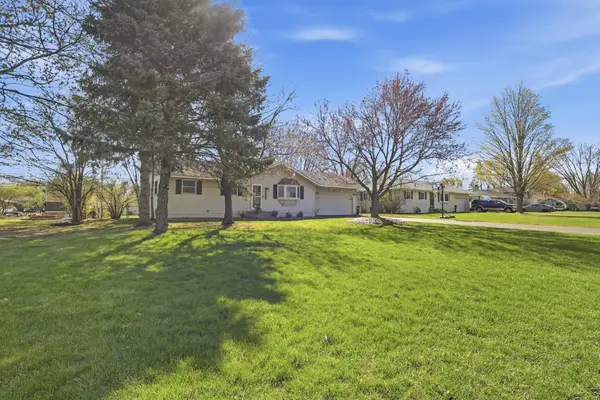 16306 Flagstaff Avenue W, Rosemount, MN 55068