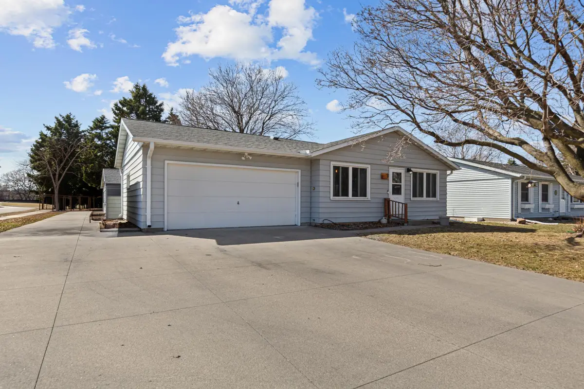 3 Devonshire Place, Mankato, MN 56001 - #1