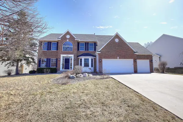 1595 Spinaker Drive, Saint Paul, MN 55125