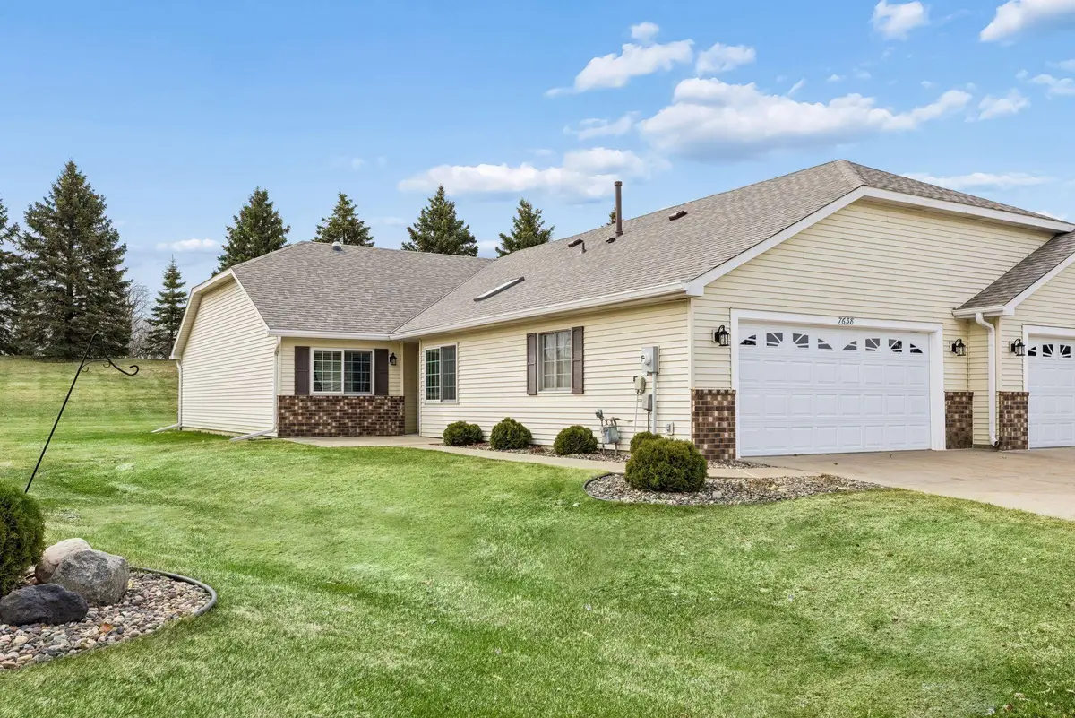 7638 Newbury Road, Woodbury, MN 55125 - #1