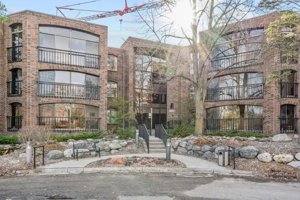 6051 Laurel Avenue #211, Minneapolis, MN 55416