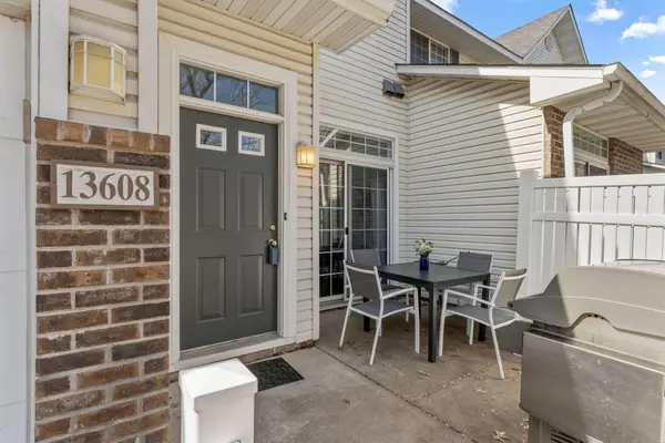 13608 Carmody Drive, Eden Prairie, MN 55344