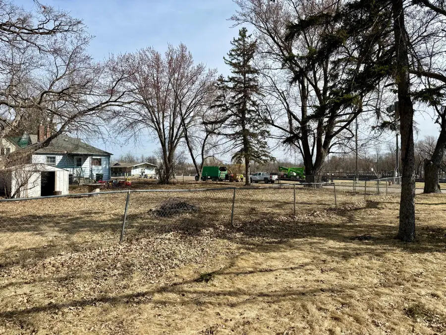 102 1st Avenue Nw, Little Falls, MN 56345 - #2