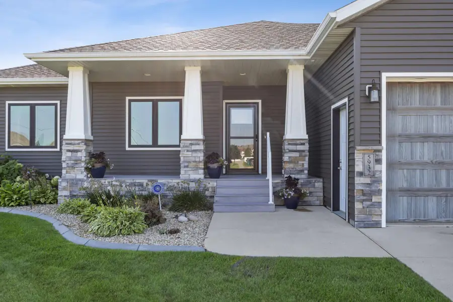 5932 Autumn Drive S, Fargo, ND 58104 - #3