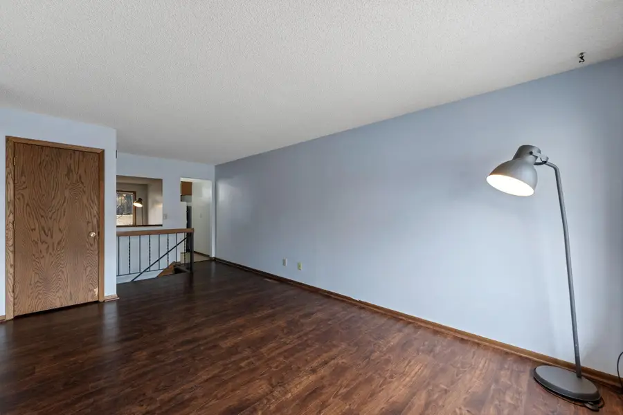 3704 Chandler Drive Ne, Saint Anthony, MN 55421 - #3