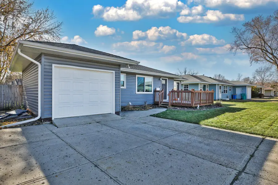 733 E Academy Street, Owatonna, MN 55060 - #3