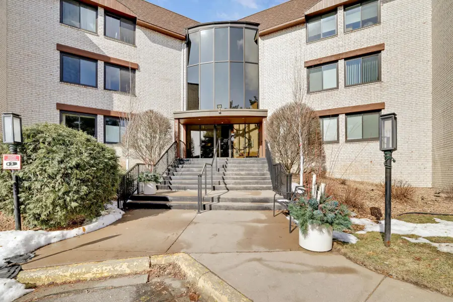 4710 58th Avenue N #107, Crystal, MN 55429 - #2