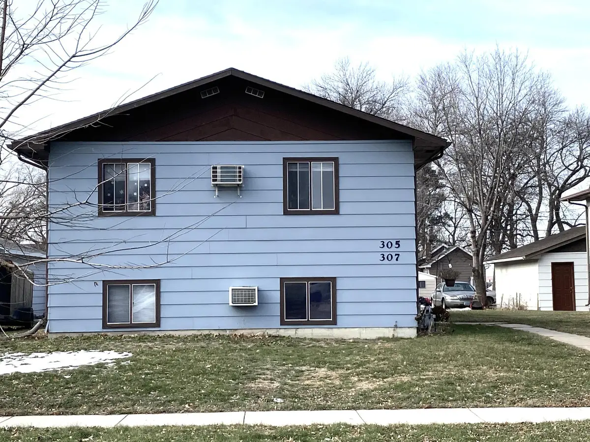 305-307 S 23rd Street S, Fargo, ND 58103 - #1