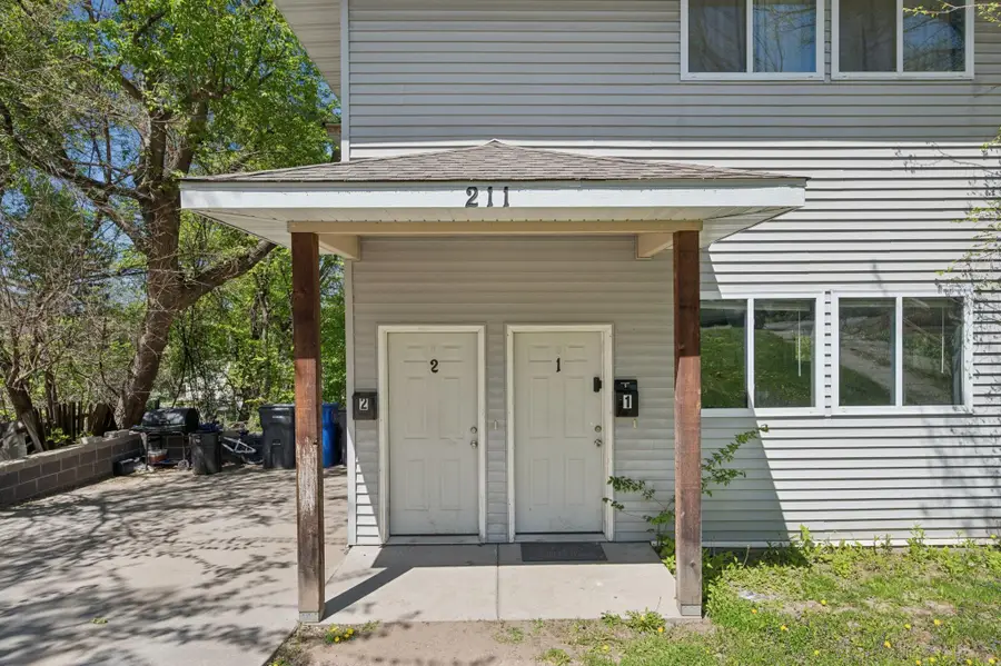 211 Belvidere Street E, Saint Paul, MN 55107 - #2