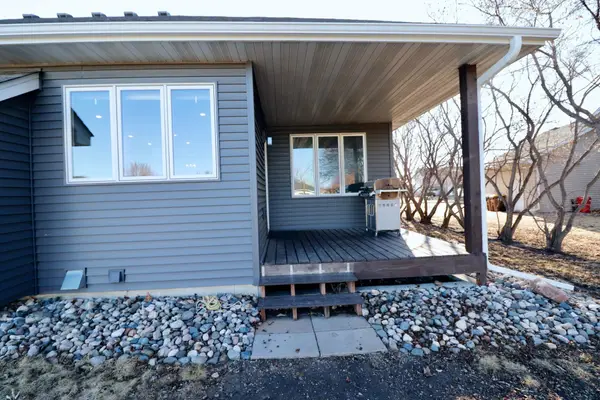 211 8th Avenue Nw, New Prague, MN 56071