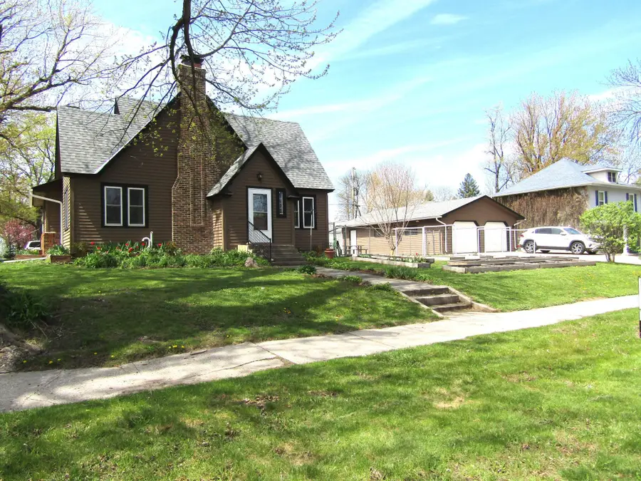141 Summit Avenue, Montevideo, MN 56265 - #2