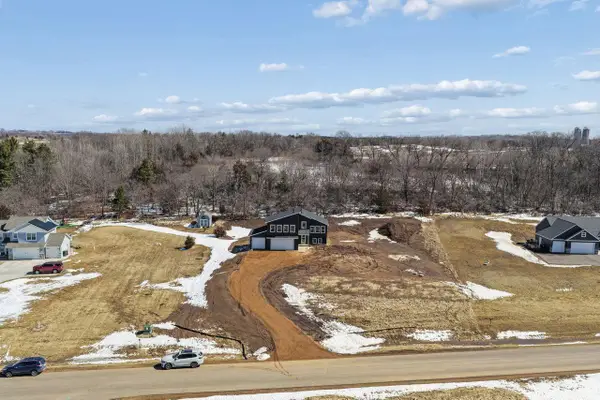 739 Magoo Road, Hudson, WI 54016