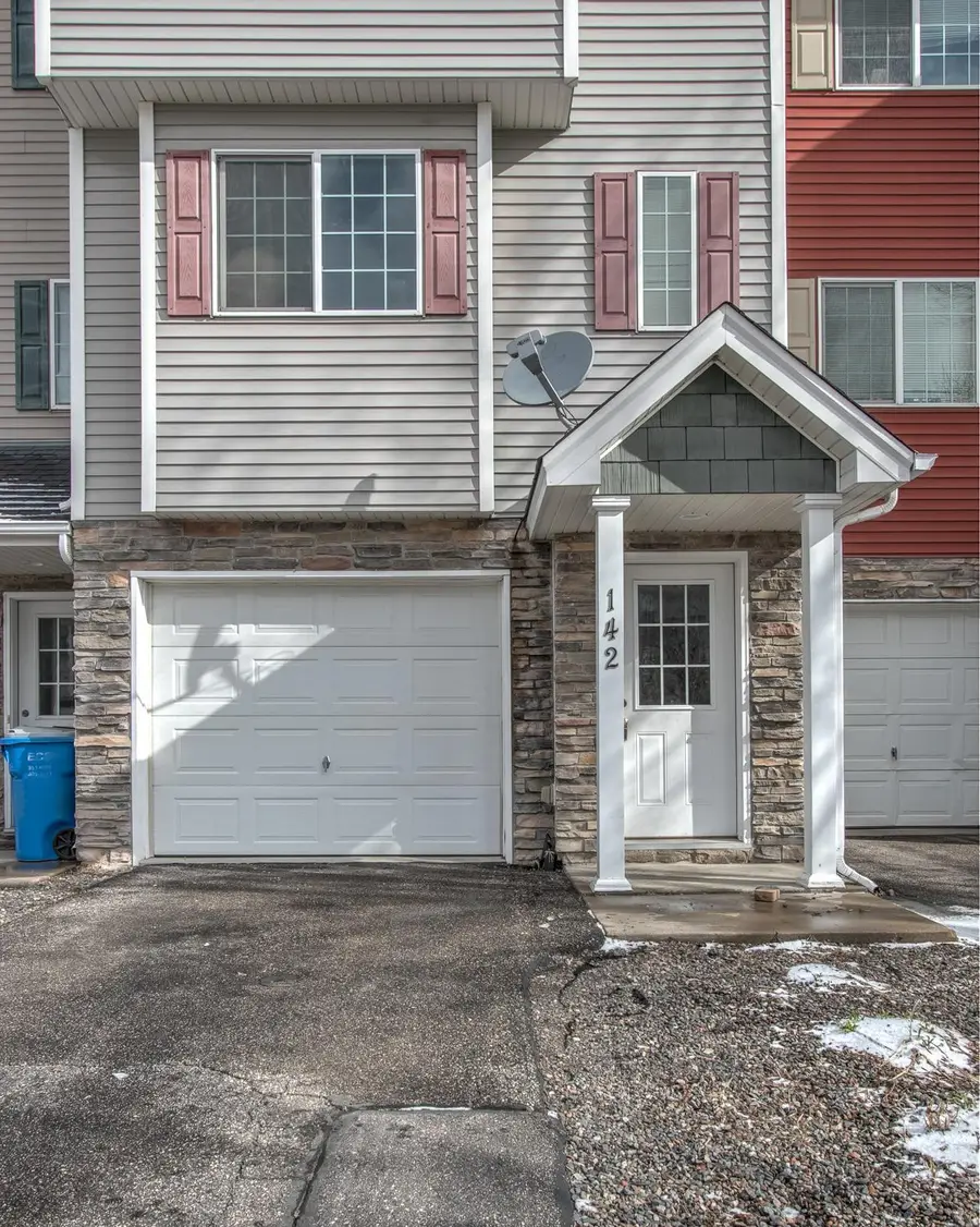 142 19th Avenue Se, Cambridge, MN 55008 - #2