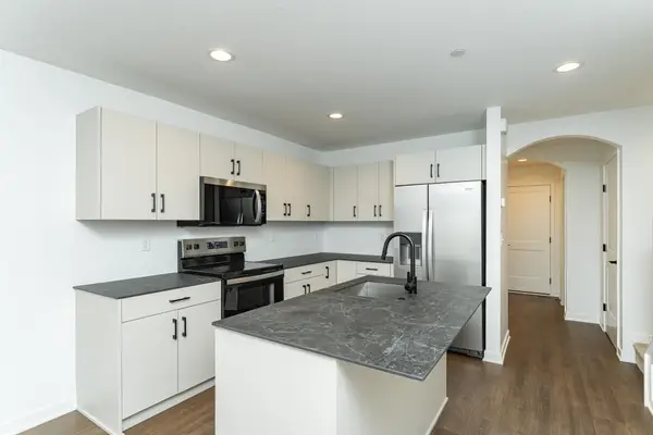 1105 Century Village Lane Ne, Rochester, MN 55906