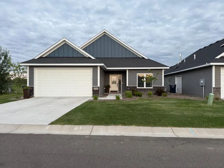 12765 292nd Lane, Lindstrom, MN 55045 - #2