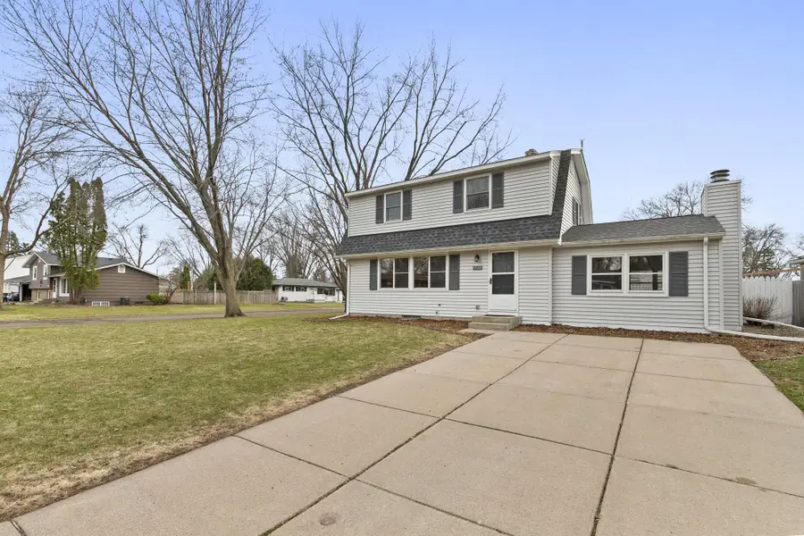 1948 Lakeaires Boulevard, Saint Paul, MN 55110 - #3