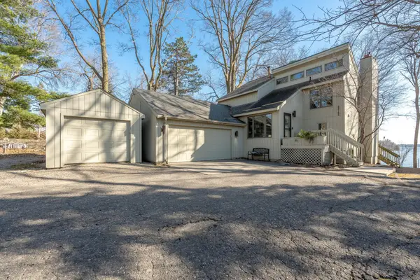 24150 E Cedar Lake Drive, New Prague, MN 56071