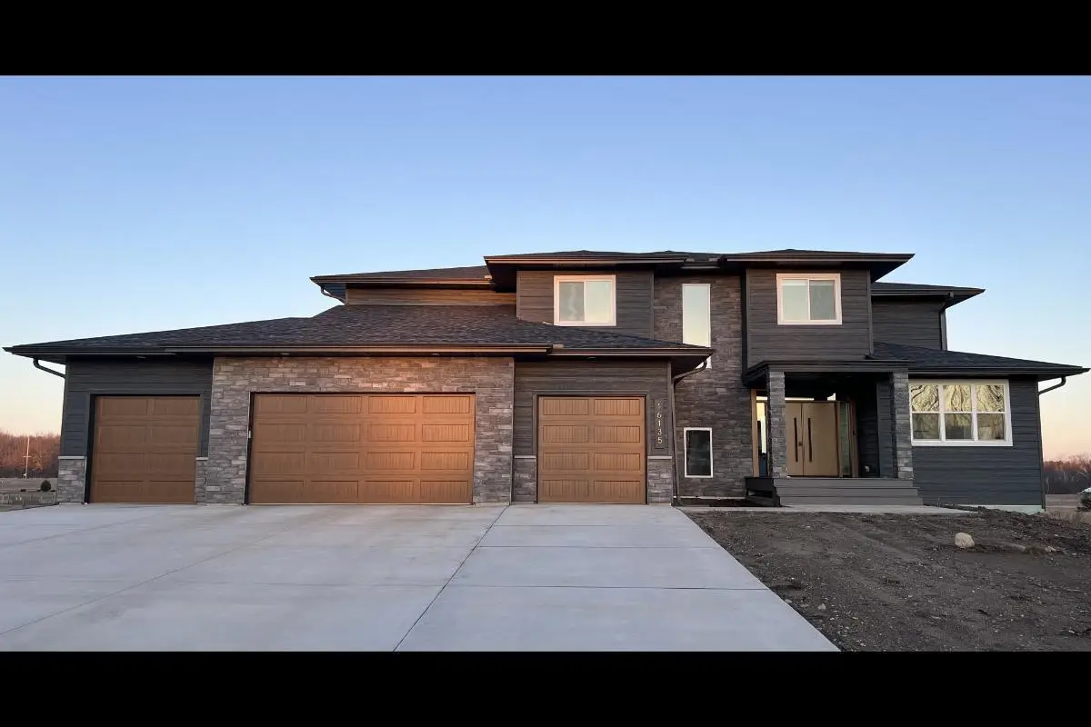 16135 Mankato Street Ne, Andover, MN 55304 - #1