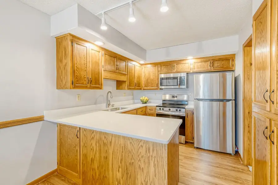 2333 Amberwood Drive, Woodbury, MN 55125 - #3