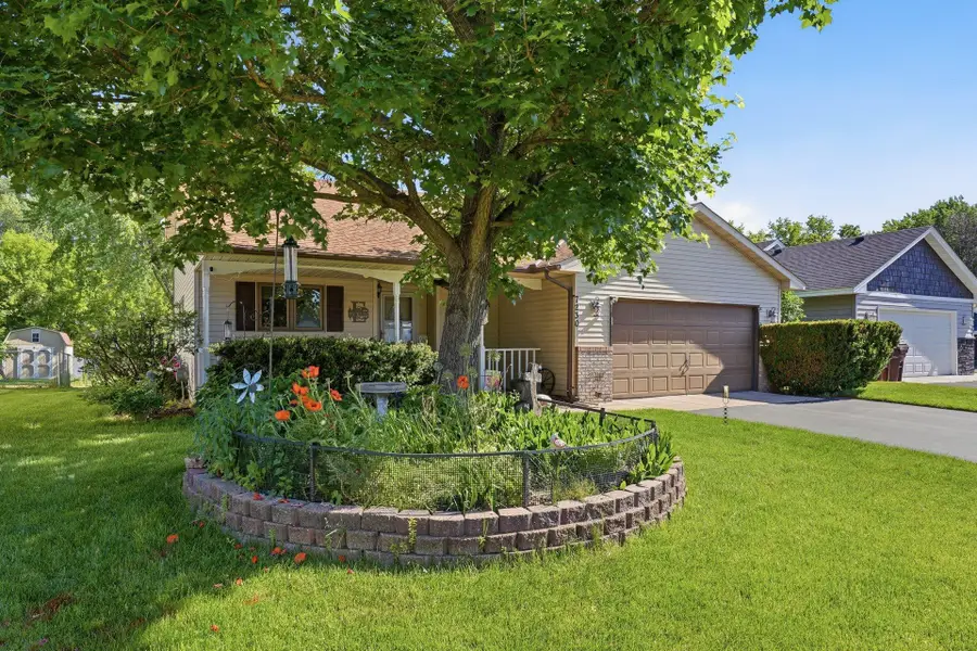 7230 38th Street N, Oakdale, MN 55128 - #2