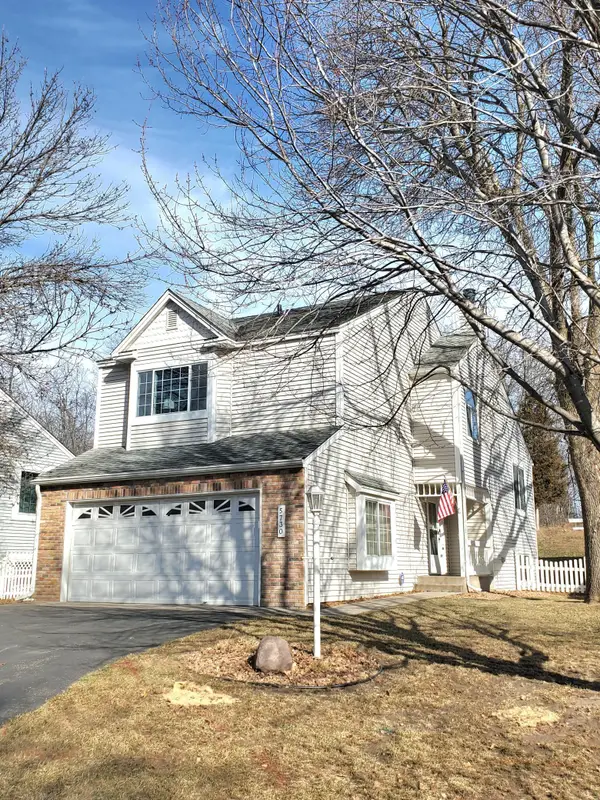 5730 Donegal Drive, Saint Paul, MN 55126