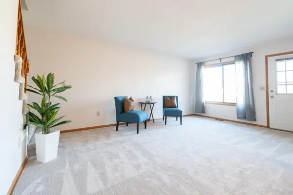 5425 Orleans Lane N #6, Plymouth, MN 55442