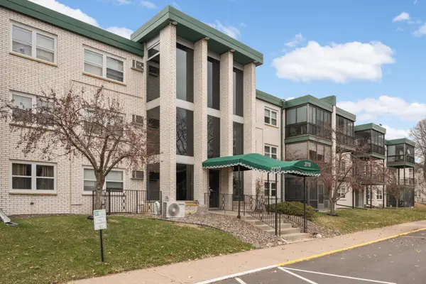 2710 Dale Street N #B-116, Roseville, MN 55113