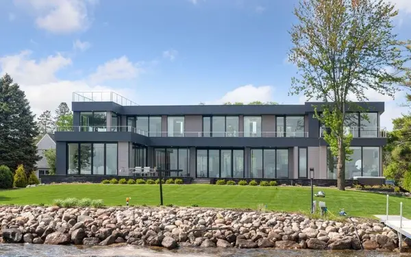 1225 Shoreline Drive, Wayzata, MN 55391