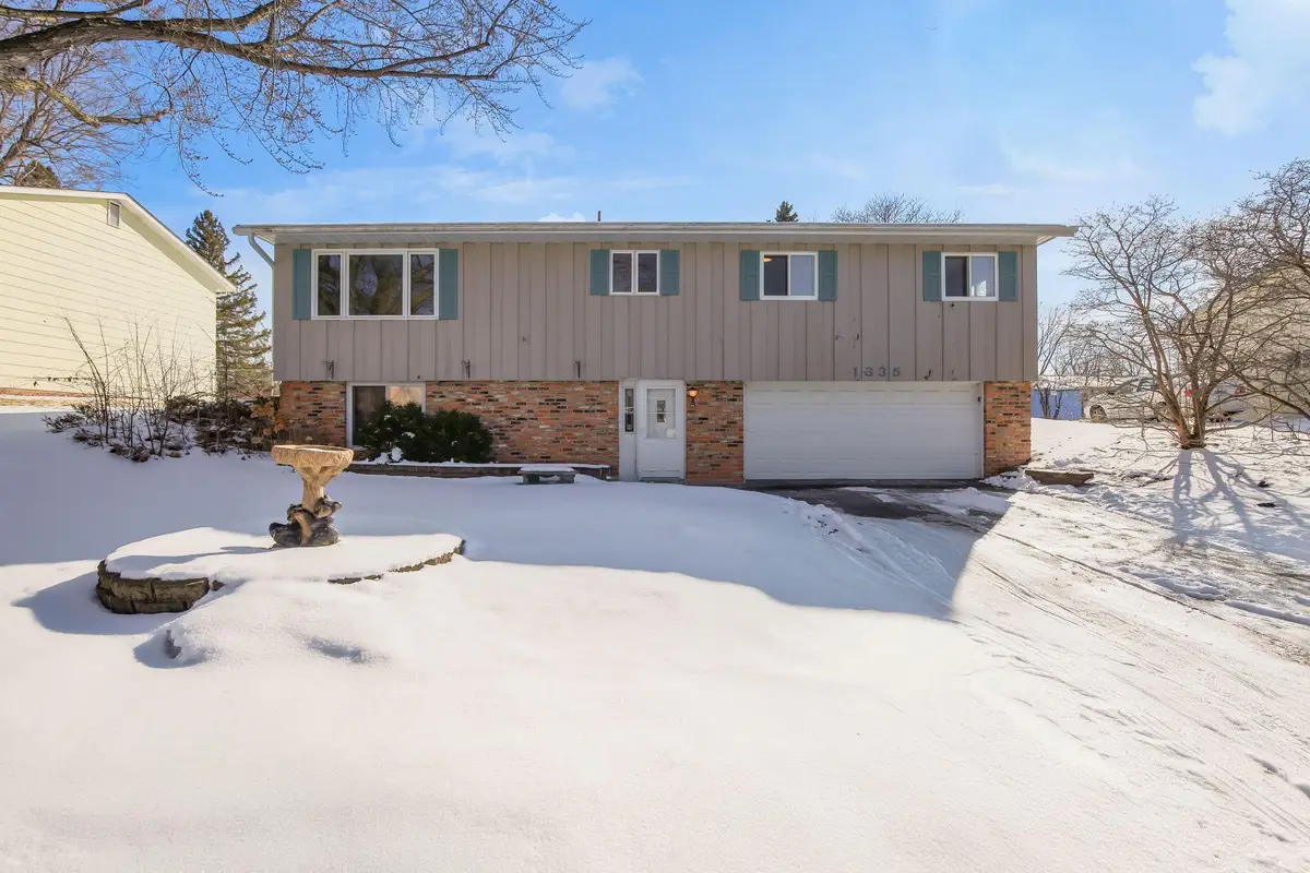 1335 15th Street W, Hastings, MN 55033 - #1