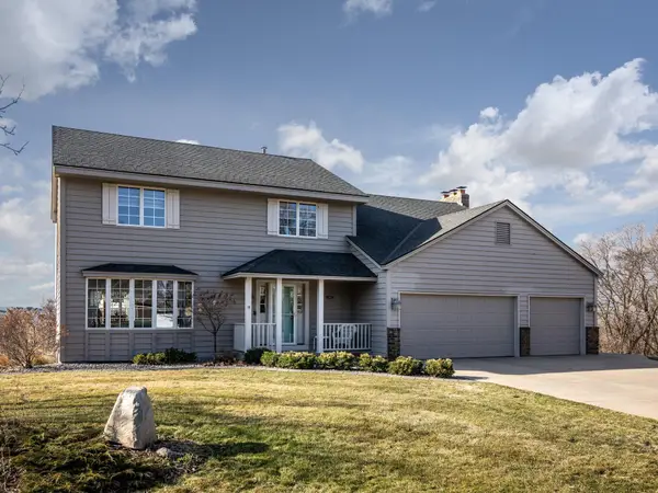 3109 W 135th Circle, Burnsville, MN 55337