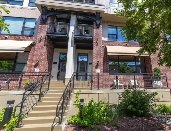 190 Elm Street, Saint Paul, MN 55102