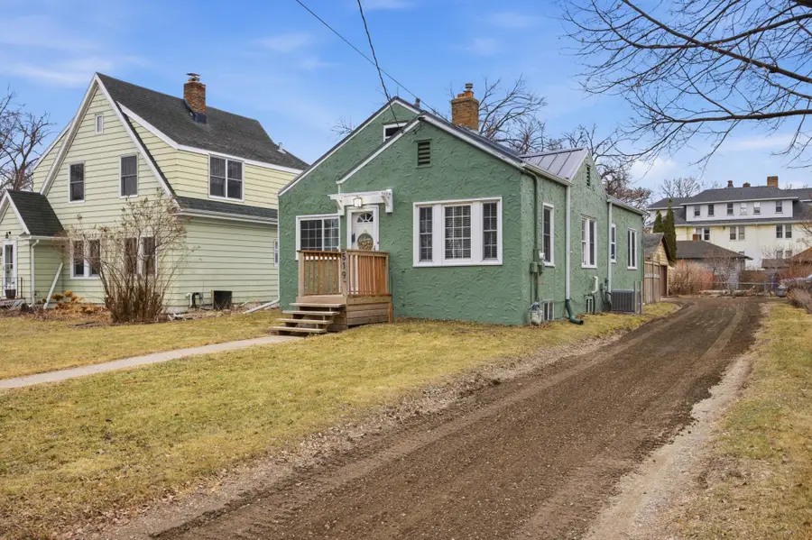 519 14th Street S, Fargo, ND 58103 - #2