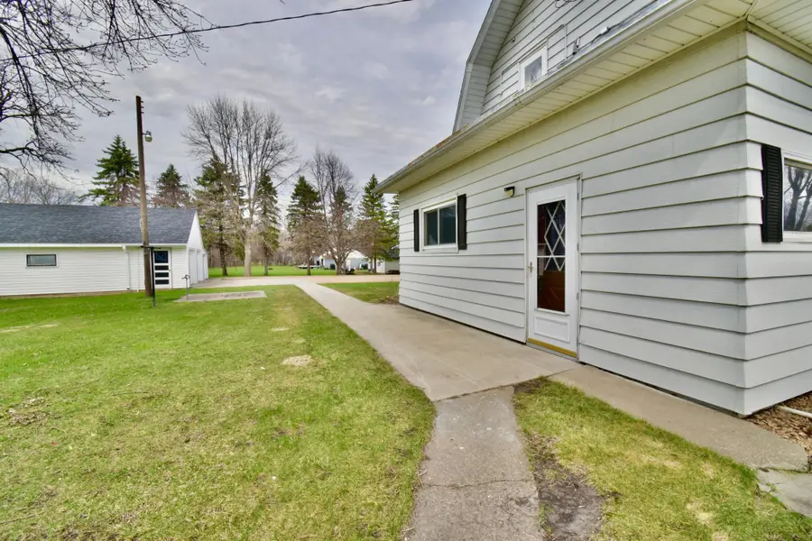 140 1st Avenue N, Brownton, MN 55312 - #3