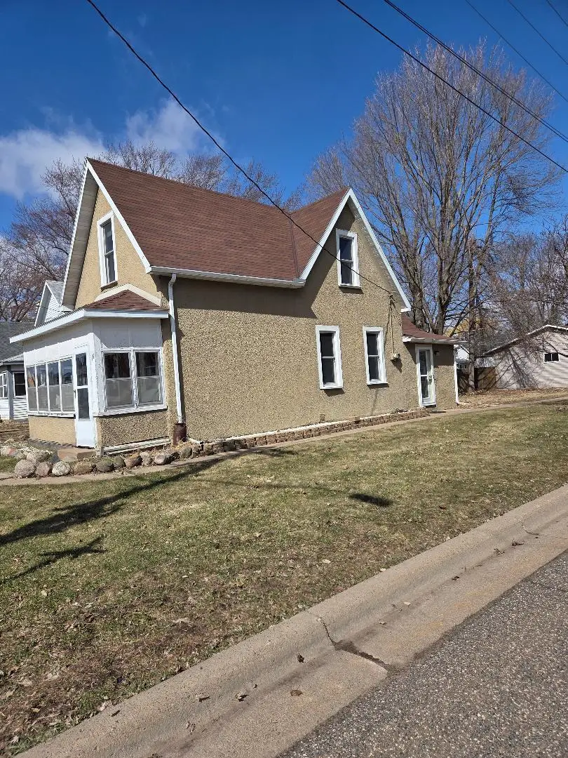 15 W 3rd Street, Rush City, MN 55069 - #2