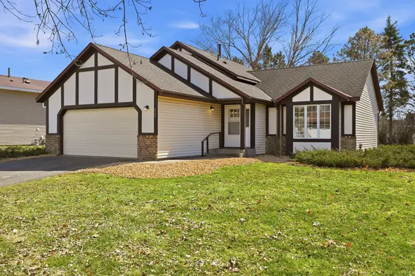 9227 79th Street S, Cottage Grove, MN 55016